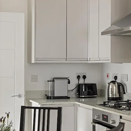 Kensington High Street Apartments Лондон Экстерьер фото