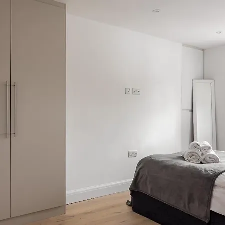 Kensington High Street Apartments Лондон Экстерьер фото