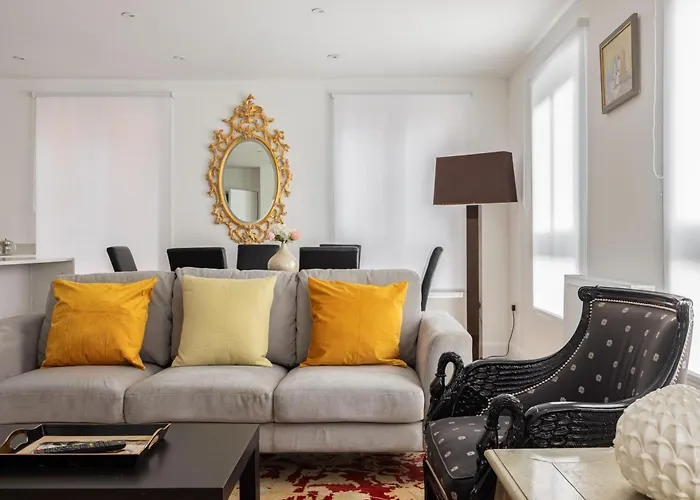 Kensington High Street Apartments